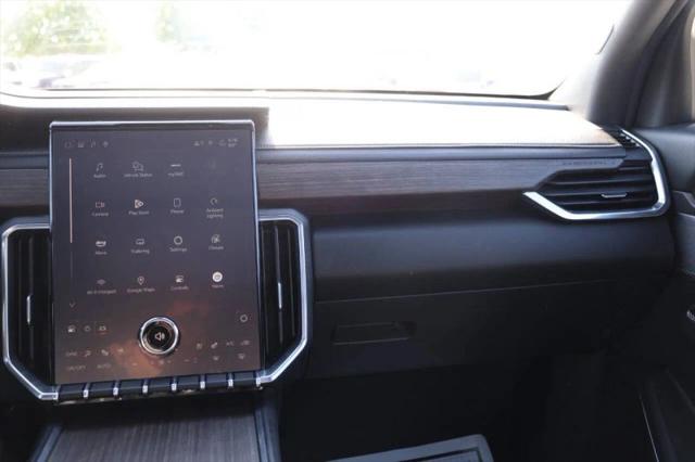 2025 GMC Acadia AWD Denali