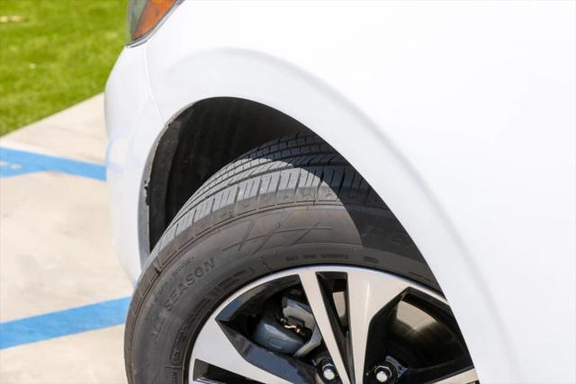 2023 Nissan Sentra SV Xtronic CVT