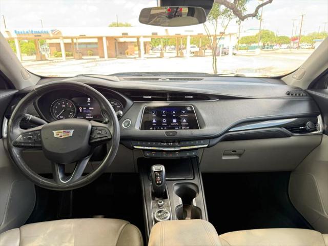 2019 Cadillac XT4 Premium Luxury