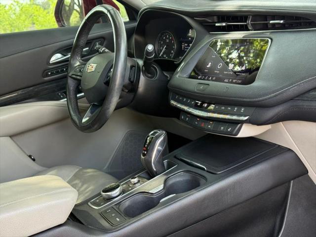 2019 Cadillac XT4 Premium Luxury