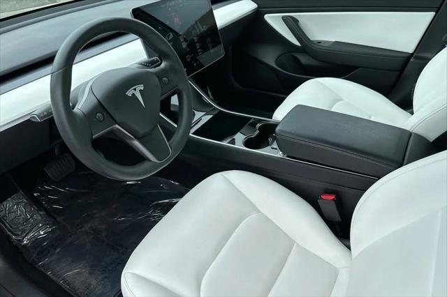 2020 Tesla Model 3 Standard Range Rear-Wheel Drive