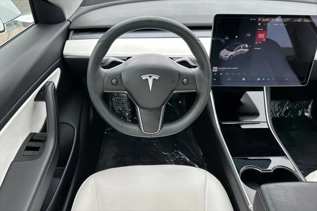 2020 Tesla Model 3 Standard Range Rear-Wheel Drive