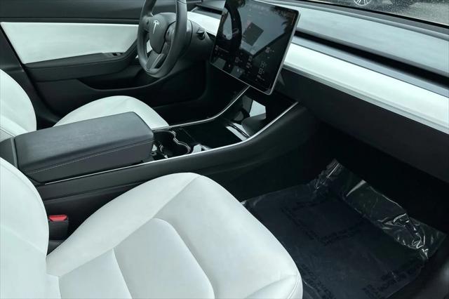 2020 Tesla Model 3 Standard Range Rear-Wheel Drive