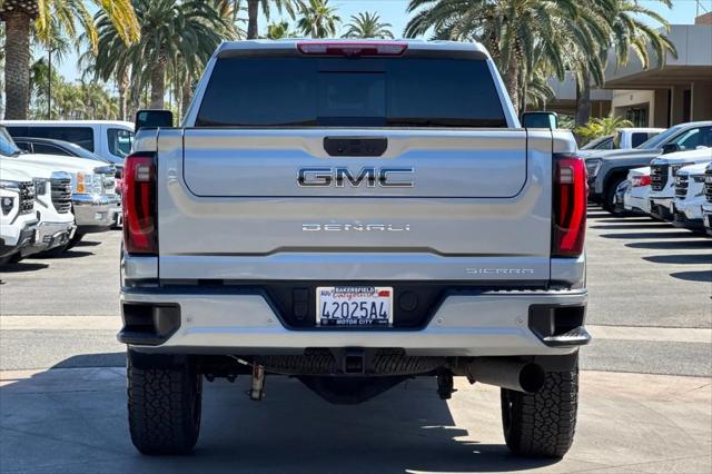 2025 GMC Sierra 2500HD 4WD Crew Cab Standard Bed Denali Ultimate