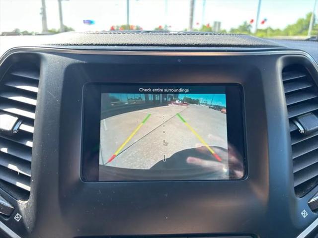 2020 Jeep Cherokee Latitude Plus FWD