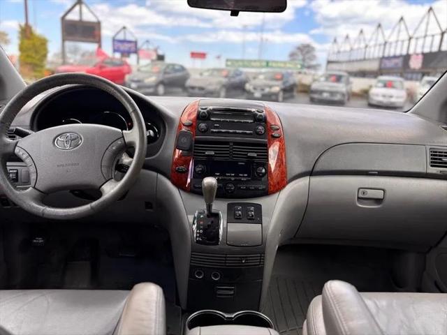 2010 Toyota Sienna XLE