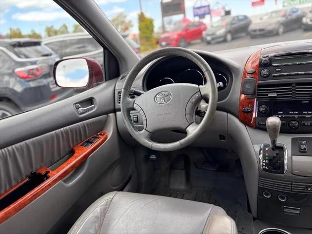 2010 Toyota Sienna XLE