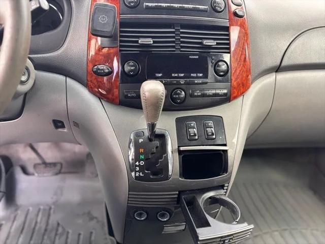 2010 Toyota Sienna XLE