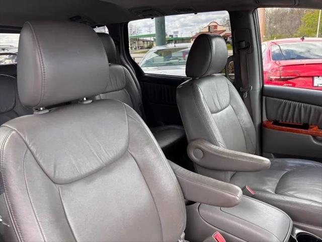 2010 Toyota Sienna XLE