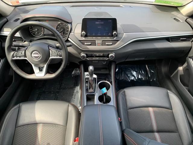 2025 Nissan Altima SR FWD