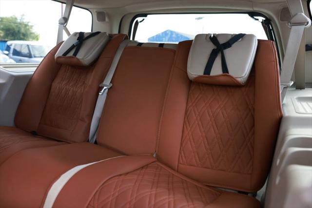 2015 Lincoln Navigator L Base