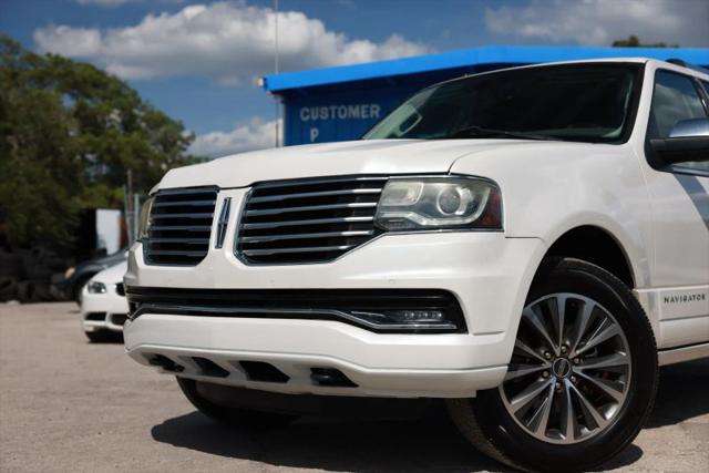 2015 Lincoln Navigator L Base