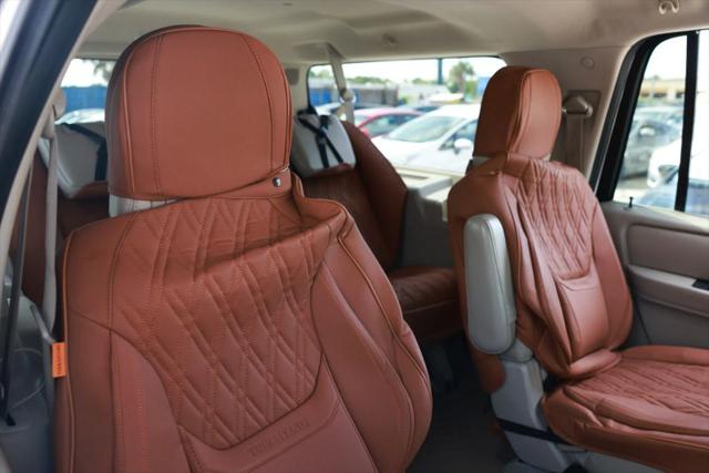 2015 Lincoln Navigator L Base