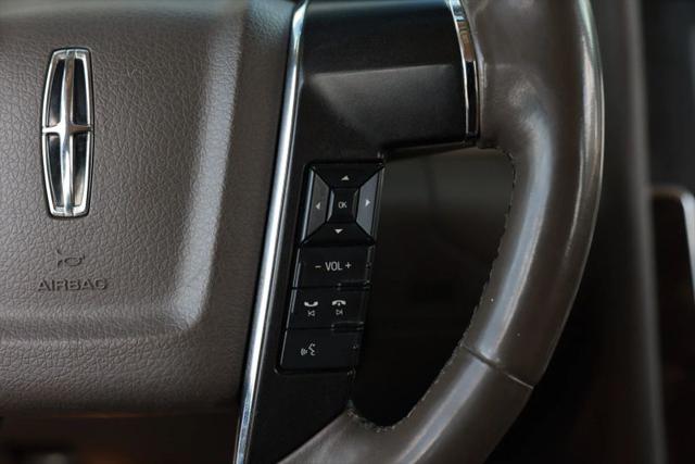 2015 Lincoln Navigator L Base