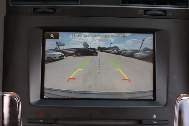 2015 Lincoln Navigator L Base