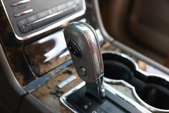 2015 Lincoln Navigator L Base