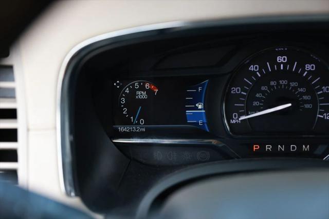 2015 Lincoln Navigator L Base