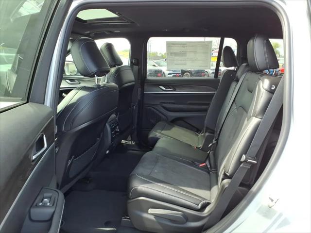 2026 Jeep Grand Cherokee L Altitude 4x4