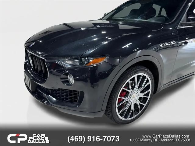 2017 Maserati Levante Standard