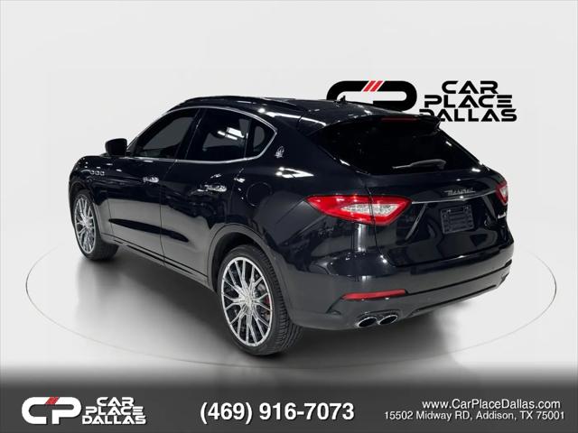 2017 Maserati Levante Standard