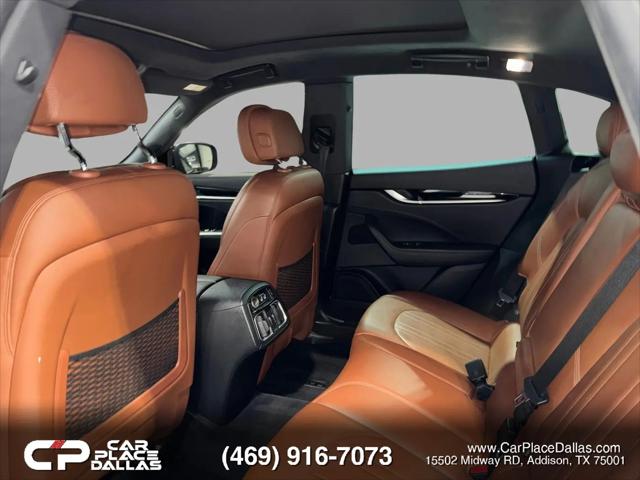 2017 Maserati Levante Standard