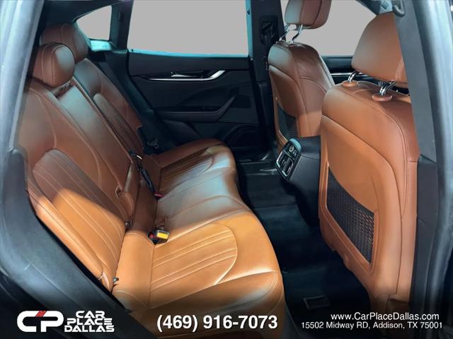 2017 Maserati Levante Standard