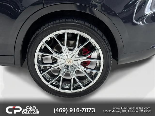 2017 Maserati Levante Standard