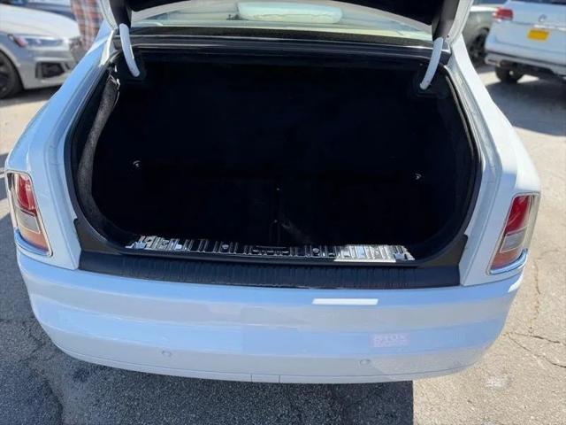 2006 Rolls-Royce Phantom Base