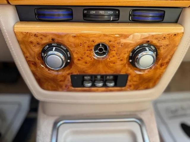 2006 Rolls-Royce Phantom Base