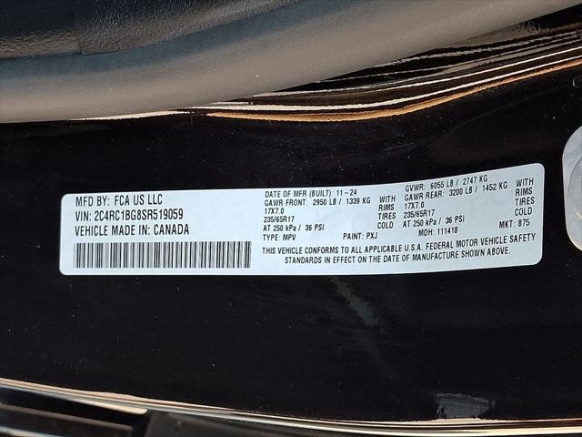 2025 Chrysler Pacifica Select