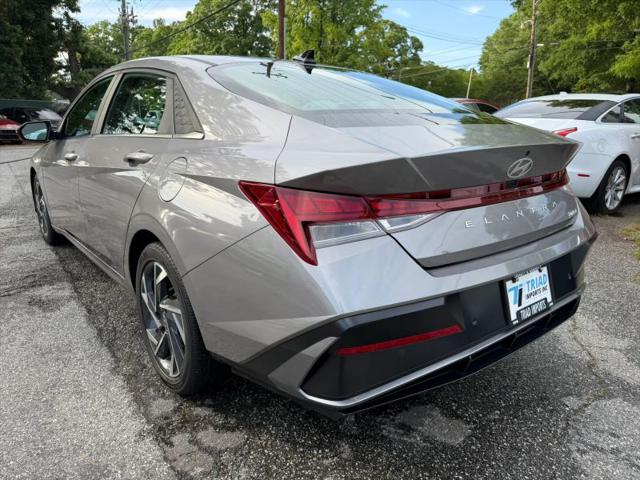 2024 Hyundai Elantra Limited