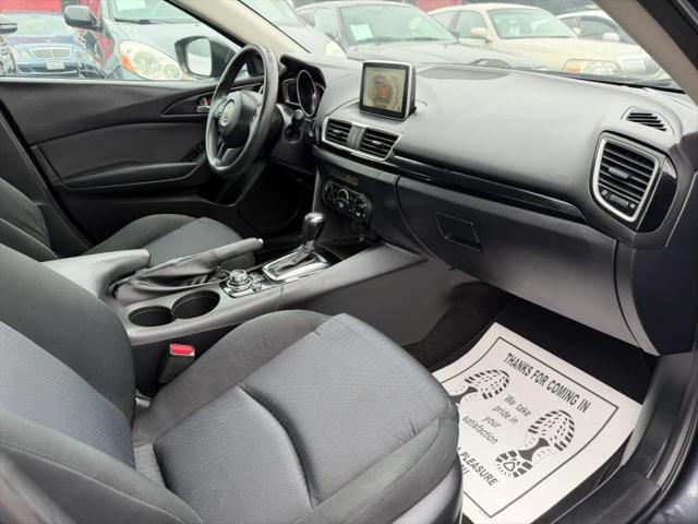 2015 Mazda Mazda3 i Sport