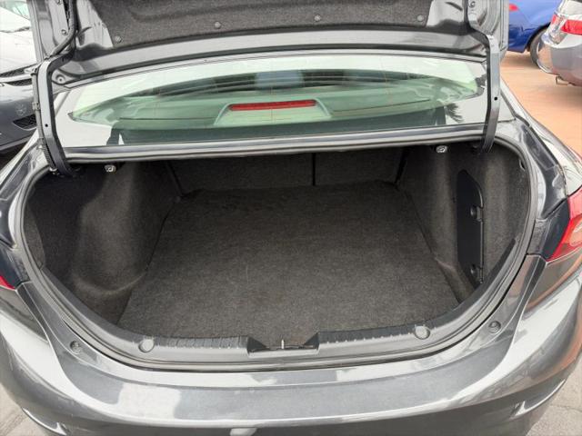 2015 Mazda Mazda3 i Sport