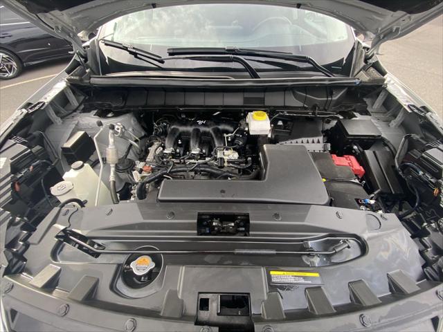 2024 Nissan Pathfinder SV 4WD