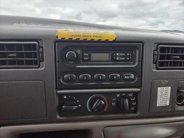2001 Ford F-450 XLT