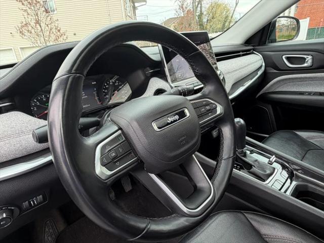 2022 Jeep Compass Latitude Lux 4x4