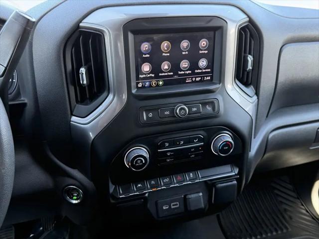 2023 Chevrolet Silverado 1500 4WD Crew Cab Short Bed Custom