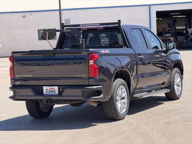 2023 Chevrolet Silverado 1500 4WD Crew Cab Short Bed Custom