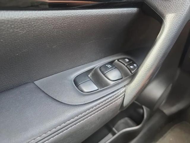 2021 Nissan Rogue Sport SV FWD Xtronic CVT
