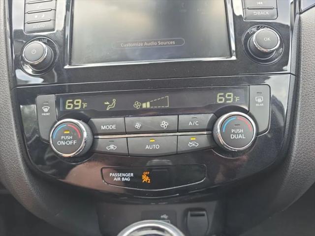 2021 Nissan Rogue Sport SV FWD Xtronic CVT