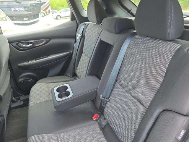 2021 Nissan Rogue Sport SV FWD Xtronic CVT