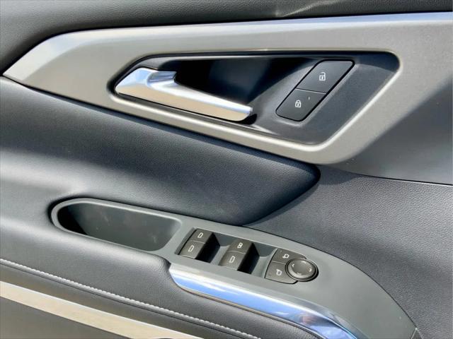 2026 Chevrolet Traverse AWD LT