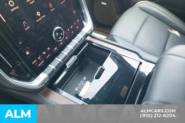 2025 GMC Yukon XL 4WD Denali