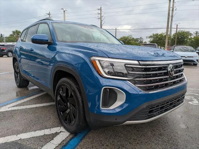 2026 Volkswagen Atlas SE with Technology