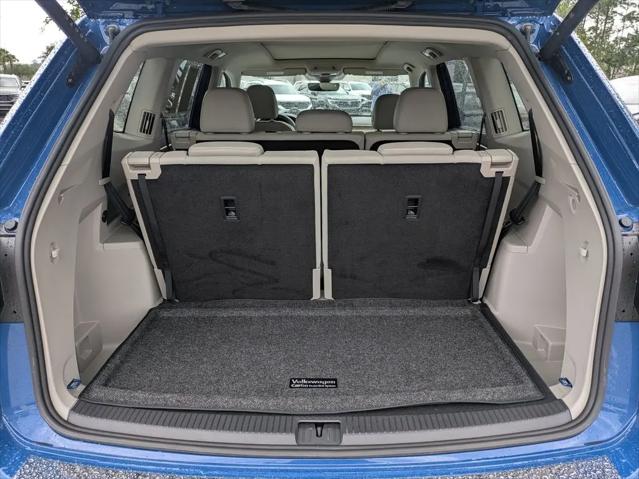 2026 Volkswagen Atlas SE with Technology