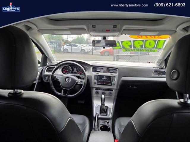 2016 Volkswagen Golf SportWagen TSI SE 4-Door