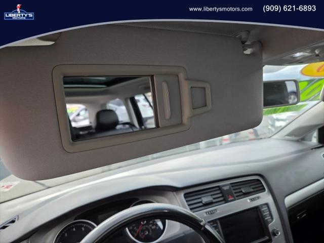 2016 Volkswagen Golf SportWagen TSI SE 4-Door