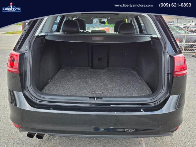 2016 Volkswagen Golf SportWagen TSI SE 4-Door