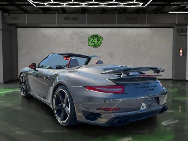 2015 Porsche 911 Turbo S