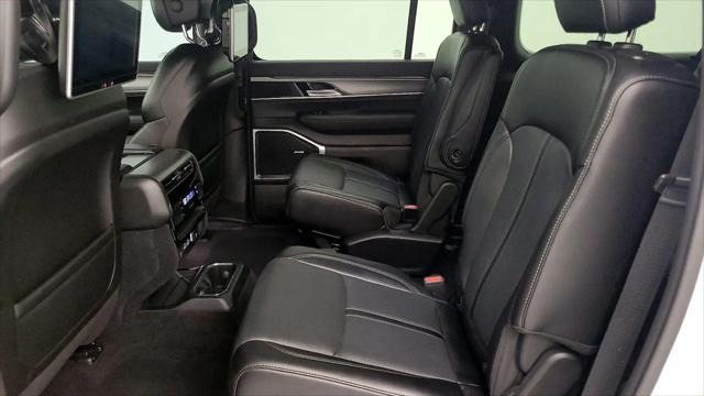 2024 Jeep Wagoneer Series II Carbide 4x4